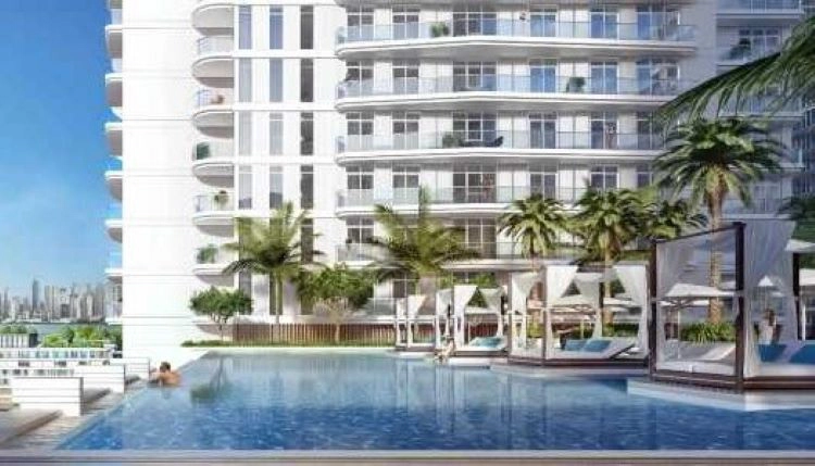 Enjoy Swimming Pools in Marina Vista